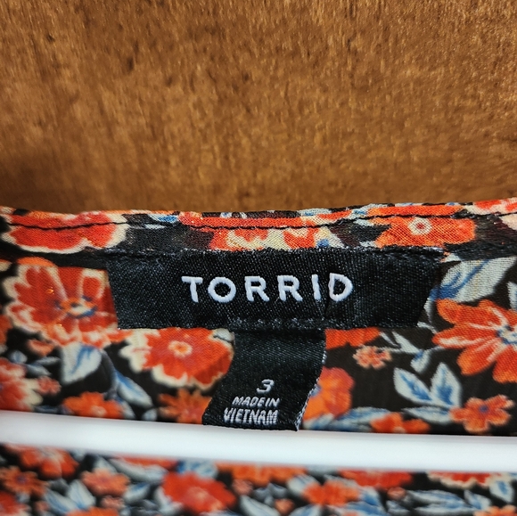 Torrid Lurex Chiffon Tie-Front Maxi Kimono - Picture 5 of 6